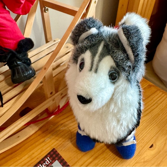American Girl Bred to Sled, Sled Ahead Set - Sleigh, Red Winter, Husky Dog Snow - Picture 5 of 13
